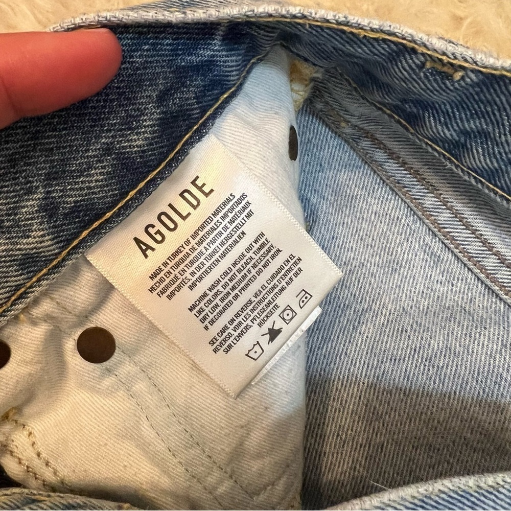 AGOLDE Parker Denim Shorts - Picture 9 of 9
